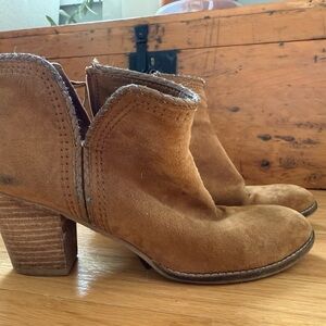 Stylish Tan Suede Ankle Booties